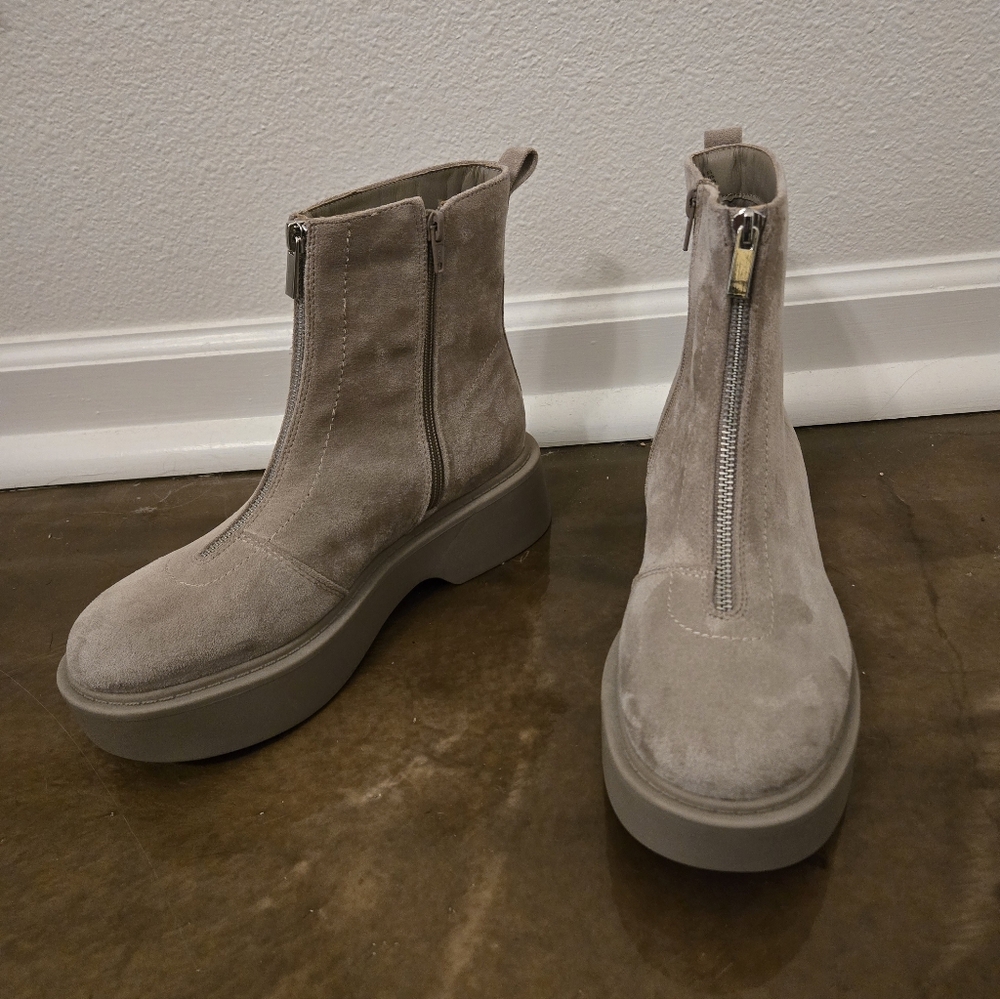 NEW Portland Boot Company Gray Suede Boots Lug Platform Style 9.5 - Picture 6 of 9